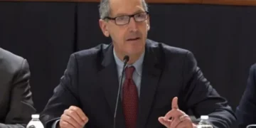 Joseph: Serbia në udhëkryq, duhet t’i largojë rusët nga industria e naftës, SHBA duket serioze