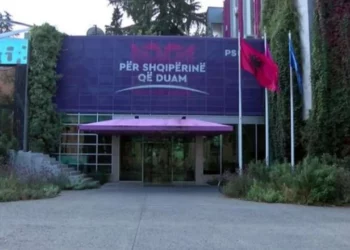 Mblidhet sot grupi parlamentar i PS, i pranishëm Rama, pritet edhe Balluku