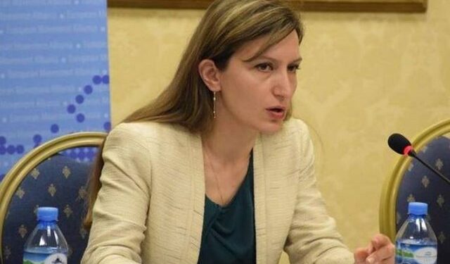 Kanosi shtetasin e huaj, “arrest në shtëpi” për Drejtoreshën e Antitrafikut. Alma Bime i dogji …..