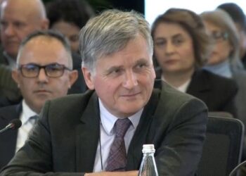 Ambasadori i OSBE: Të angazhuar për të përmirësuar qasjen e informacionit, zhvillojmë protokollin…