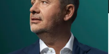 Samir Mane mbetet në listën e Forbes, pasuria rritet me 100 mln dollarë!