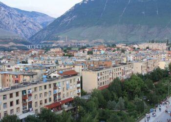 INSTAT: Gjysma e qarqeve kanë të ardhura për frymë më pak se 50% e Tiranës