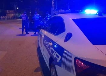 Plagosje me armë zjarri në Mamurras: i riu qëlloi pas një sherri banal për xhirimin e gomave