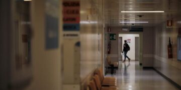 E rëndë në Itali, shoferi shqiptar i kamionit humbet jetën në portin e Triestes, mister shkaqet