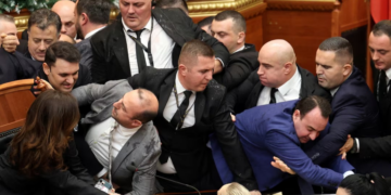 Kuvendi i Shqipërisë bëhet gazi i botës!