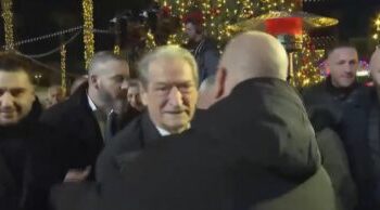 Berisha në Kavajë, nis ceremonia e 35-vjetorit të degës së PD