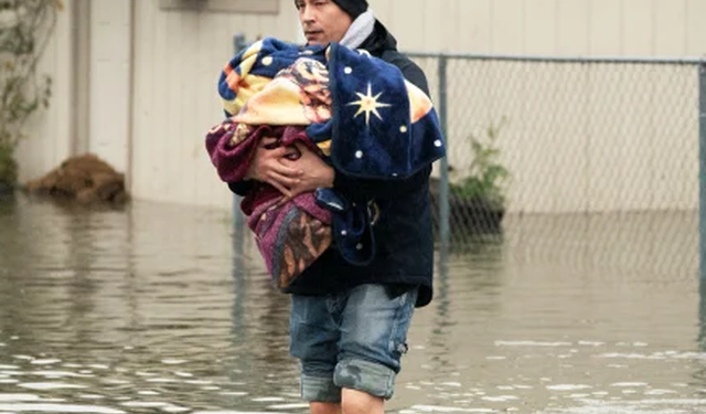 Përmbytjet në Uashington/ Guvernatori Ferguson i bën thirrje 1,000 banorëve të prekur të evakuohen