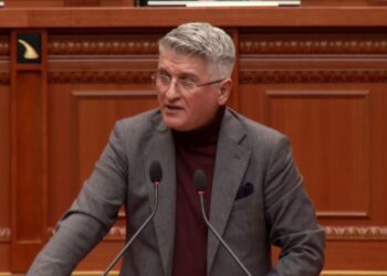 Gjekmarkaj kritikon menaxhimin e përmbytjeve