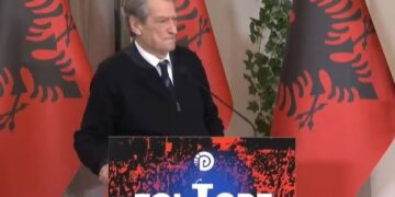 Foltorja nis turin në Shqipëri, Berisha paralajmëron shpopullim