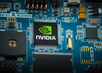Trump lejon shitjen e mikroçipeve të Nvidia-s në Kinë, kthesë në politikën teknologjike amerikane