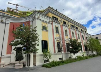 Publikohen emrat e zyrtarëve nën masa pas prishjes së pallatit