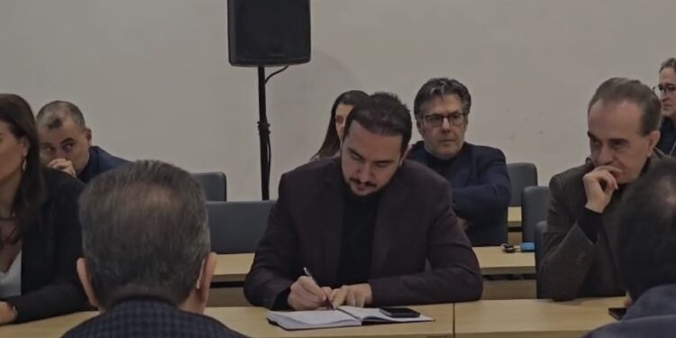 Kreu i PD flet, demokrati mban shënime, Berisha ‘përballet’ me Salianjin në mbledhjen e Kryesisë