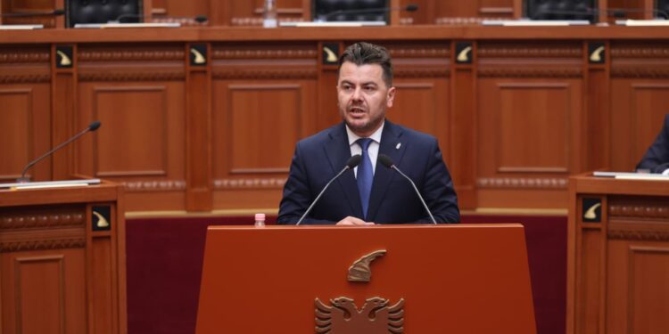 Kapri: Koncesionet sjellin vetëm korrupsion; Porti i Vlorës nuk nis punë