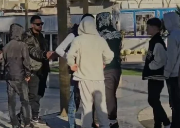 Protesta e dytë në Durrës për 15-vjeçarin që u vra me thikë, në sheshin Liria vetëm pak pjesëmarrës