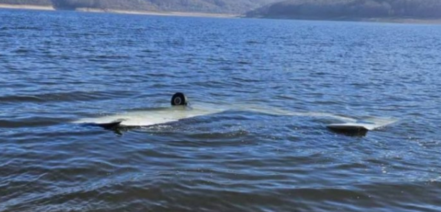 Rrëzohet avioni sportiv në Liqenin e Mavrovës, lëndohen dy shtetas të Kosovës