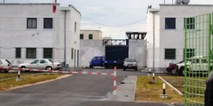 Dështon arratisja e 31-vjeçarit nga burgu i Shënkollit