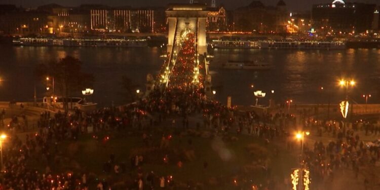 Abuzim me të mitur në paraburgim, protesta në Hungari