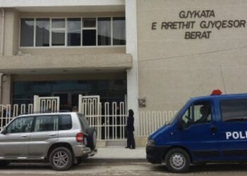 Dënohet me burg ish-kreu i SHISH në Berat dhe djali i tij, ja çfarë zbuluan hetimet