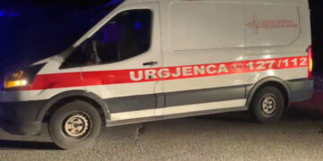 19-vjeçari përplas këmbësorin 62-vjeçar në Tapizë-Fushë Krujë, viktima ndërron jetë