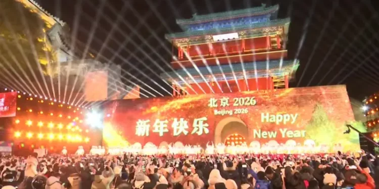 Kina dhe Malajzia mirëpresin Vitin e Ri 2026, Hong Kongu anulon festimet