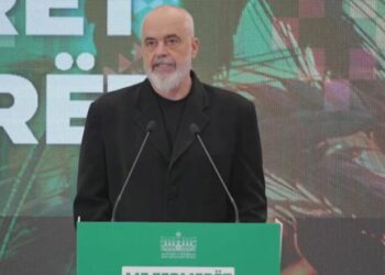 “Dyfish buxhet për bujqësinë”, Rama takim me fermerët në Elbasan