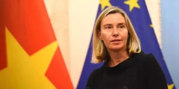 U mor në pyetje për 10 orë , Mogherini mbrojti veten para hetuesve: Procedura ishte transparente
