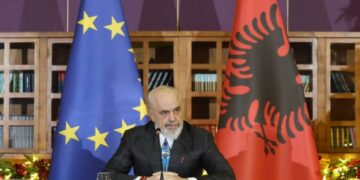 Nga rritja e pagave për mjekët, te njohja e vjetërisë së punës për bluzat e bardha, Rama