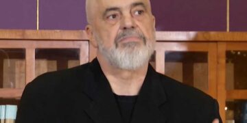 Rama me nxënësit ekselentë: Jeni shembujt pozitiv dhe motivues