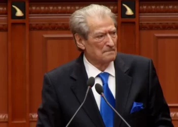 “A e patë si doli dje Karçanaj nga SPAK ?”/ Berisha