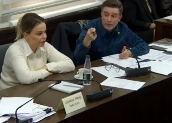 “Kush jeni ju që nuk i jepni kompensim bujkut që shet?”,Braçe ngre tonet me zv/ministrin e Financave