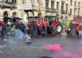 Brukseli në “flakë”,mijëra fermerë në protestë, përplasje me policinë, përdoret edhe gaz lotsjellës