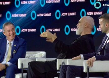 ‘Të duket vetja pasardhës i Platonit , por nuk je’, batuat e Ramës provokojnë mediat greke