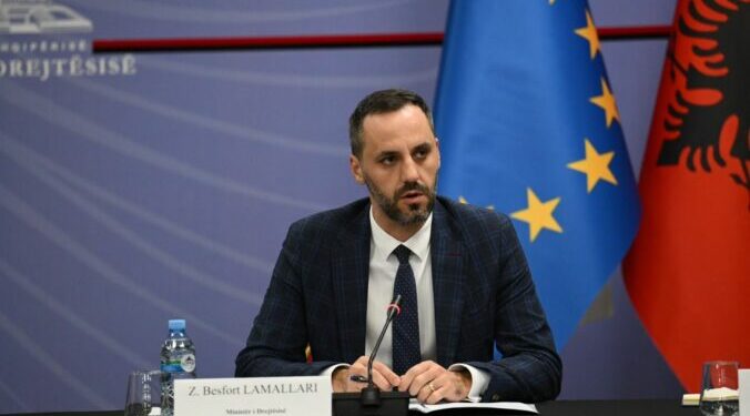 Ministri i Drejtësisë urdhëron 22 inspektime për noterët, paralajmëron heqje licence, gjoba …