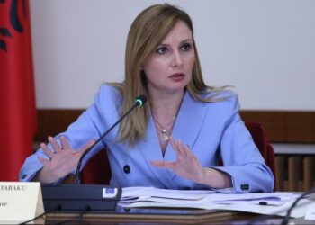 Tabaku: 500 milionë euro për AKSHI-n, por shërbimet dixhitale nuk funksionojnë!