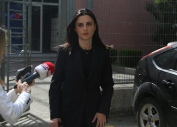 Përmbytjet në Durrës/ Kallëzohet në SPAK kryebashkiakja Emiriana Sako