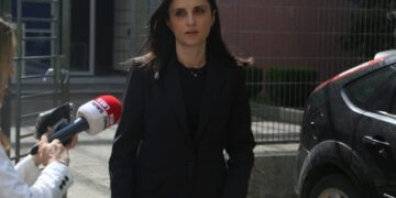 Përmbytjet në Durrës/ Kallëzohet në SPAK kryebashkiakja Emiriana Sako