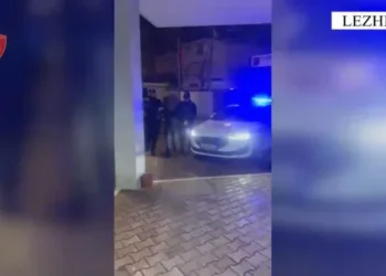 I dyshuar për 7 grabitje me armë dhe djegie makine, arrestohet 30-vjeçari me dy identitetet në Lezhë