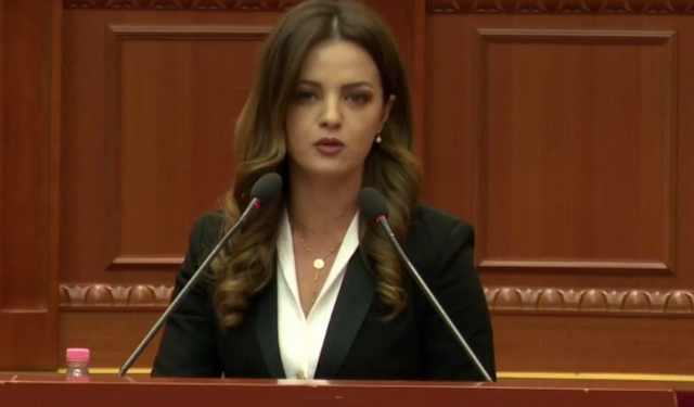 Hoti: Banorët e Fushë-Kuqes të harruar nga shteti, uji u ka marrë gjithçka…