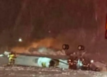 8 persona në bord/ Aeroporti i Bangor-it mbyllet pas rrëzimit të avionit