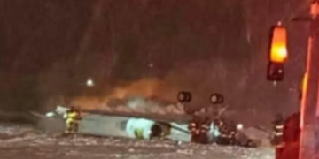 8 persona në bord/ Aeroporti i Bangor-it mbyllet pas rrëzimit të avionit