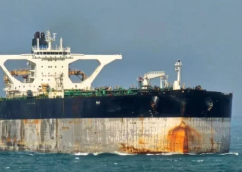 Trump “i rri në kokë”Venezuelës, forcat detare amerikane ndjekin anijen cisternë për ta sekuestruar