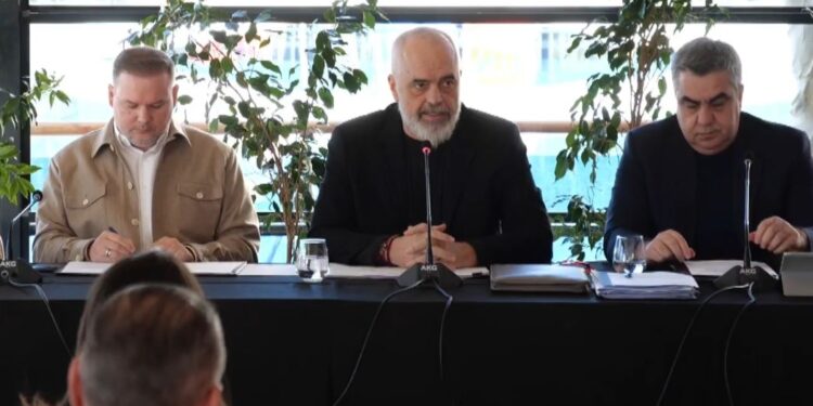 Pastrimi i kanaleve dhe forcimi i argjinaturave, Rama: Fond 20 mln € nga Emiratet Arabe për bashkitë