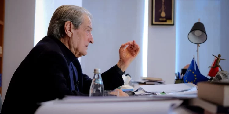 Rama ka pushtuar parlamentin dhe po merr pushtetin e drejtësisë’, Berisha thirrje qytetarëve