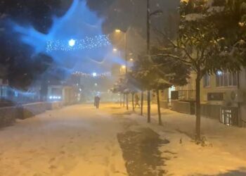 Nis bora intensive në Bulqizë, rëndohet situata në rrugët nacionale dhe rurale