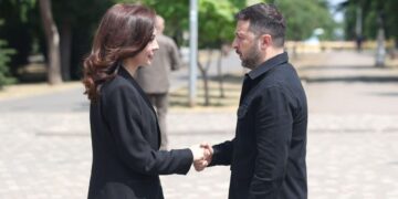 Spiropali dënon sulmet në Ukrainë, shpreh mbështetje të plotë dhe njofton vizitë në Kiev