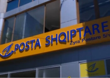 Dy punonjëset përvetësuan miliona lekë, reagon Posta Shqiptare: Fondet e pensioneve nuk janë cenuar