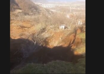 Rrëshqitje masive të tokës në Spathar të Librazhdit, dhjetëra banesa të dëmtuara