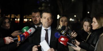 Shehaj: “Vijon turpi” – Balluku në Parlament, SPAK i kërkon arrestin