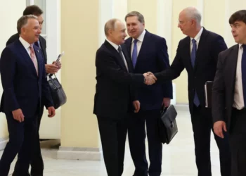 Konfirmohen bisedimet, delegacioni i SHBA-ve do të takohet me të dërguarin e Putinit në Davos