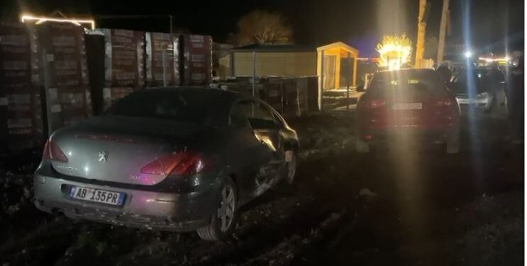 Aksident në Lezhë-Milot: përplasen disa makina, në spital një grua shtatzënë